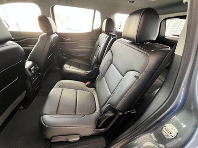 2022 GMC Acadia SLT