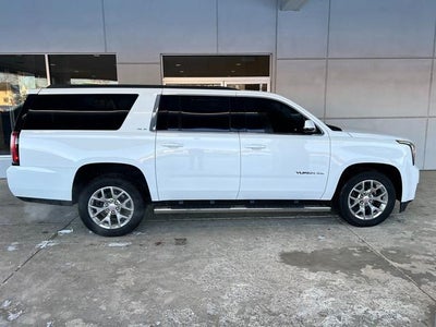 2017 GMC Yukon XL SLE