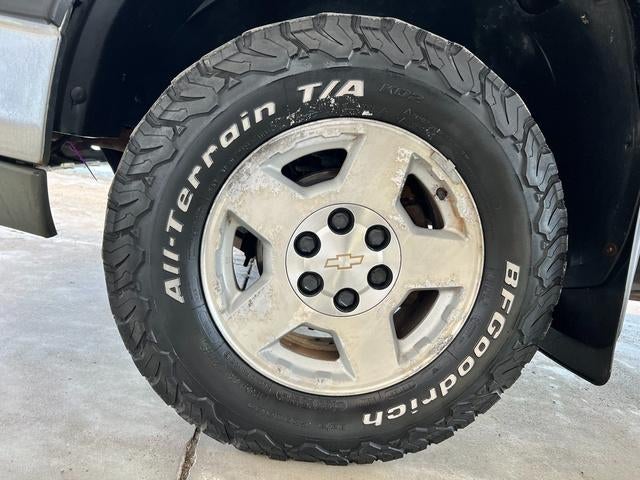 2004 Chevrolet Silverado 1500 LS