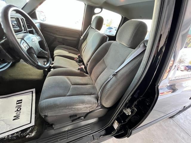 2004 Chevrolet Silverado 1500 LS