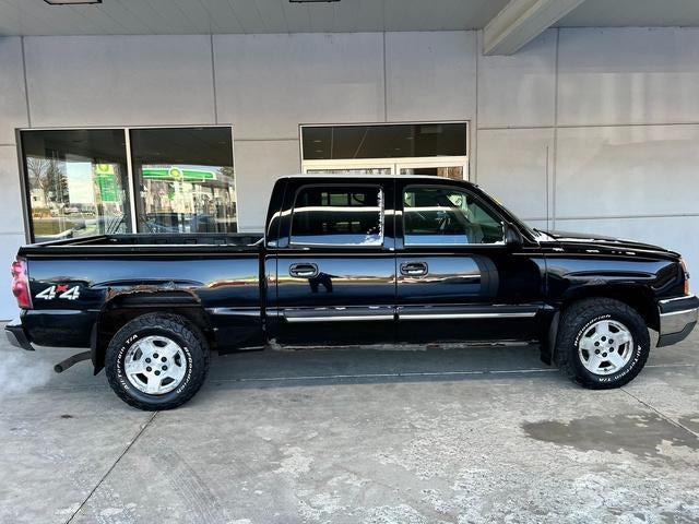 2004 Chevrolet Silverado 1500 LS